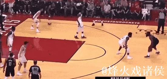 韦德谈SGA:他像火箭登一样,在规则范围内转化优势不是坏事 韦德谈SGA:他像火箭登一样,在规则范围内转化优势不是坏事