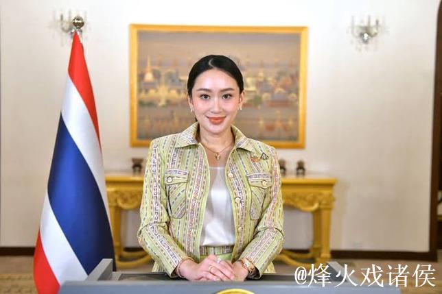 47岁苏提达出海前称体重,纯素颜很自信,32岁欧拉弄花枝招展颁奖 47岁苏提达出海前称体重,纯素颜很自信,32岁欧拉弄花枝招展颁奖